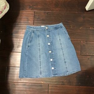 Denim skirt!